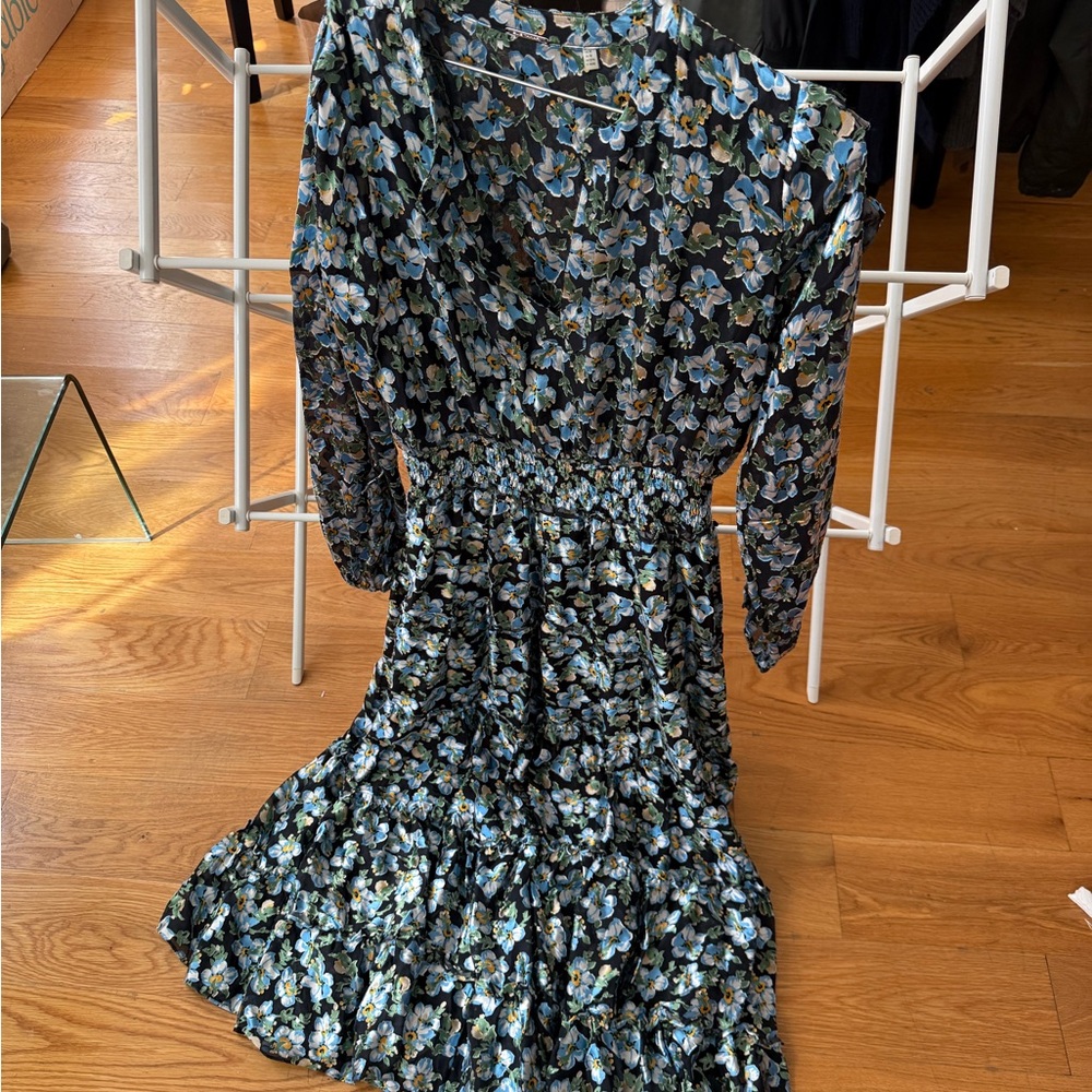 Elie Tahari Floral Long Sleeve Dress in Blue and Black